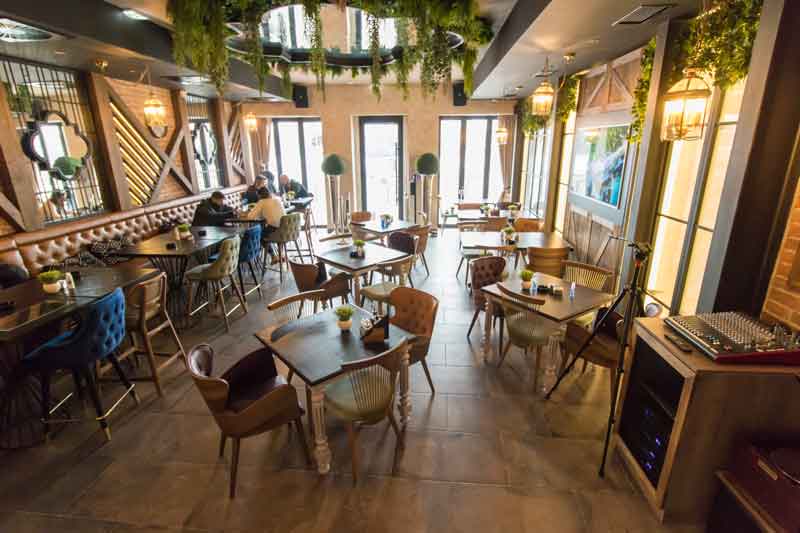 restoran nebo i zemlja