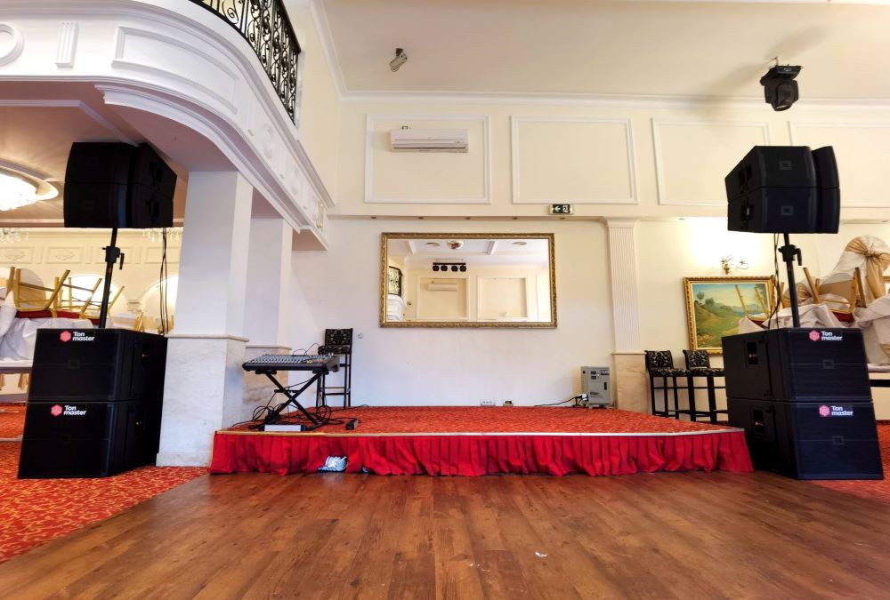 Prednosti iznajmljivanja ozvučenja u odnosu na kupovinu